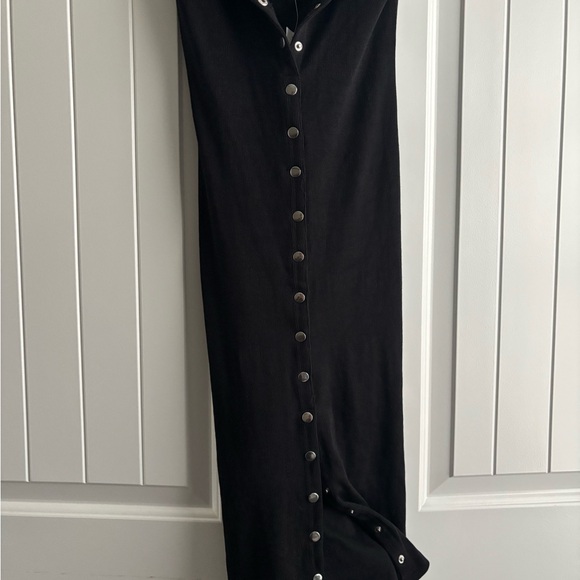 Black Button-Down Midi Dress - Picture 3 of 11